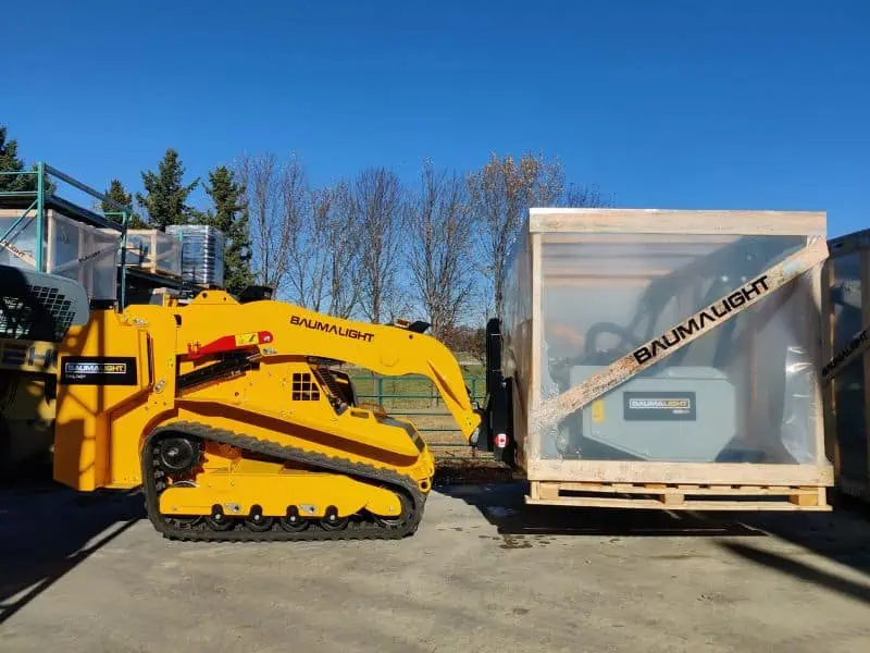 baumalight vehicle with crate