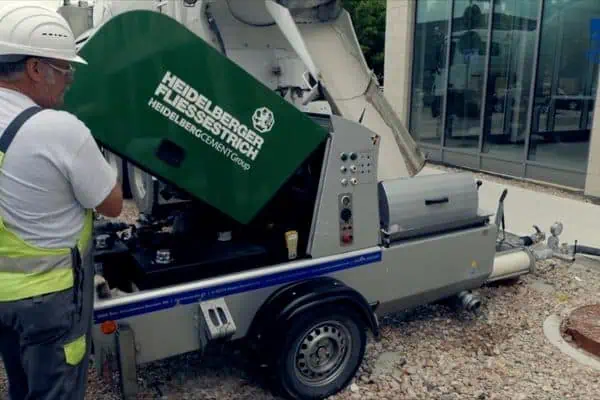 concrete pump remote control operator
